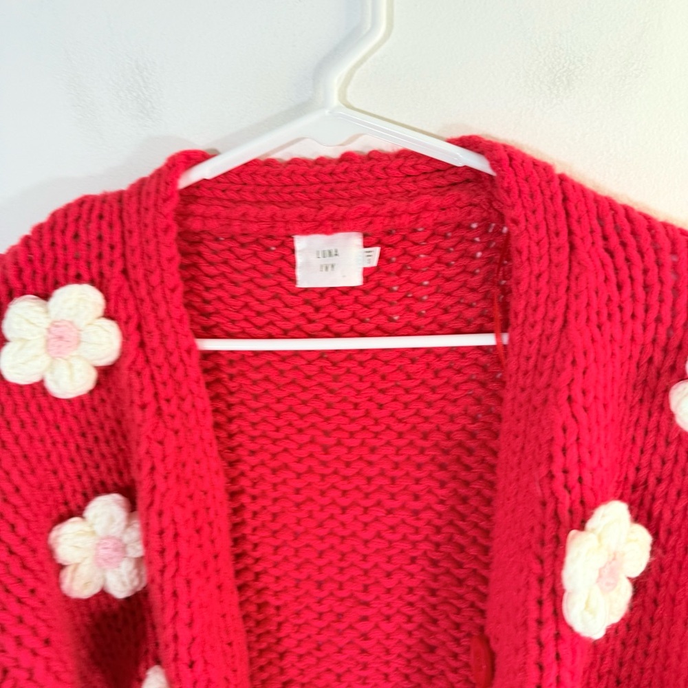 Anthropologie Luna Ivy Red White 3D Flowers Chunky Knit Sweater Cardigan Small - Picture 7 of 9